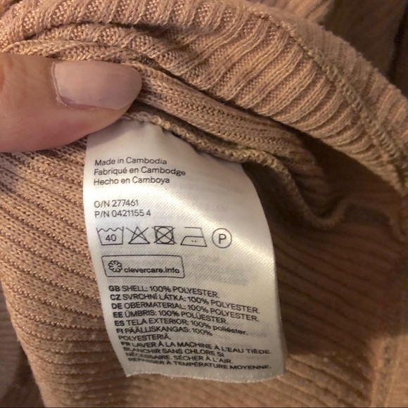 H&M Turtleneck Ribbed Long Sleeve Top - Picture 6 of 6